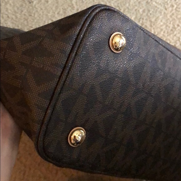 michael kors bag - Picture 8 of 8